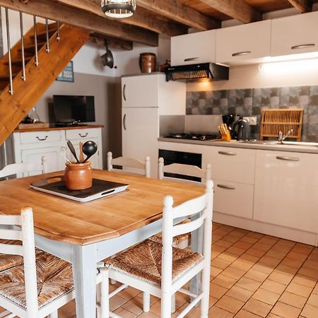 Vila Le Logis Du Prieure Les Châtelliers-Châteaumur Exteriér fotografie