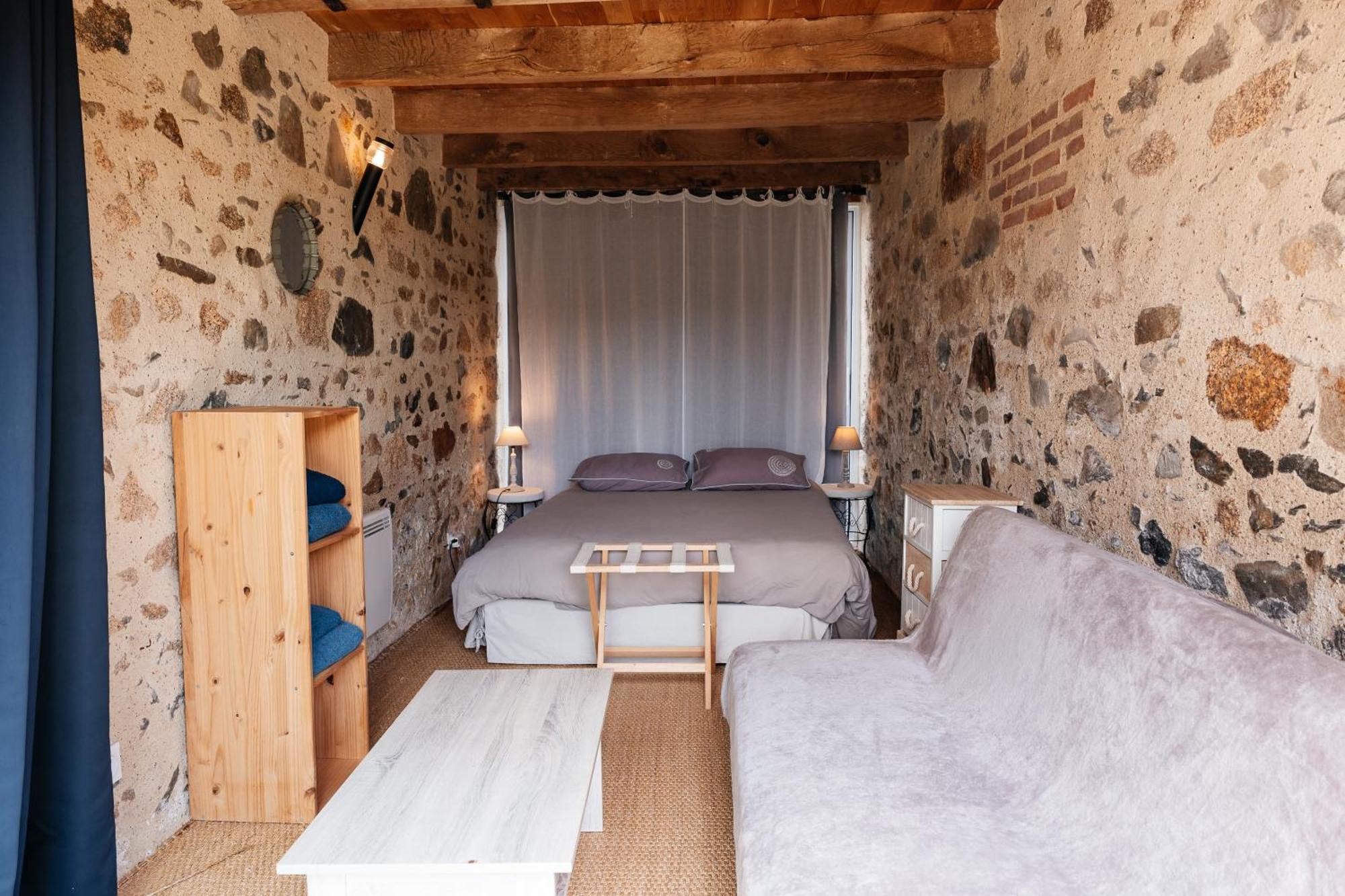 Vila Le Logis Du Prieure Les Châtelliers-Châteaumur Exteriér fotografie