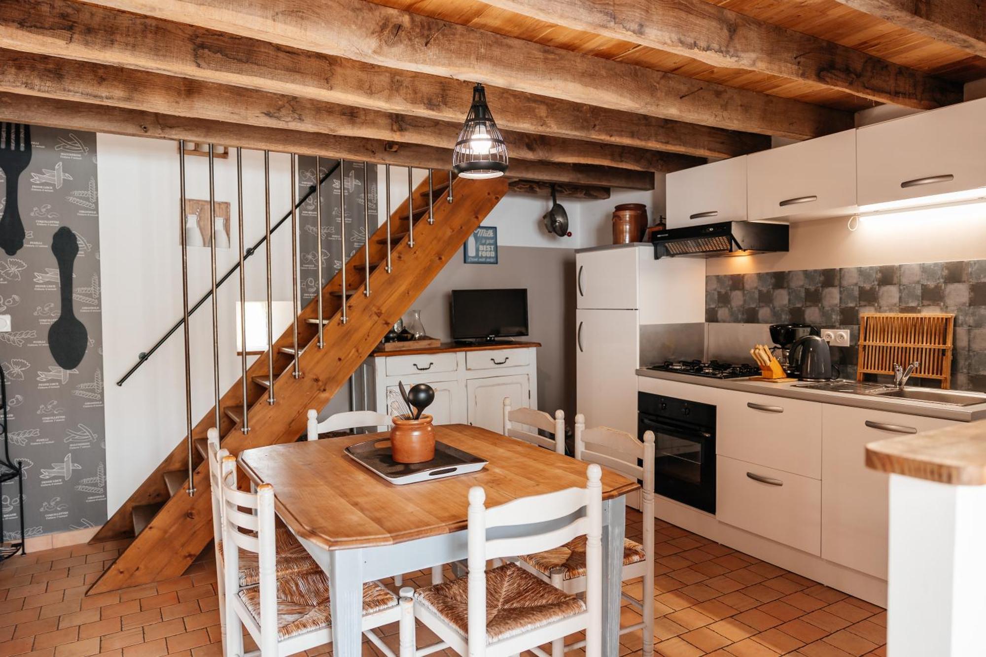 Vila Le Logis Du Prieure Les Châtelliers-Châteaumur Exteriér fotografie
