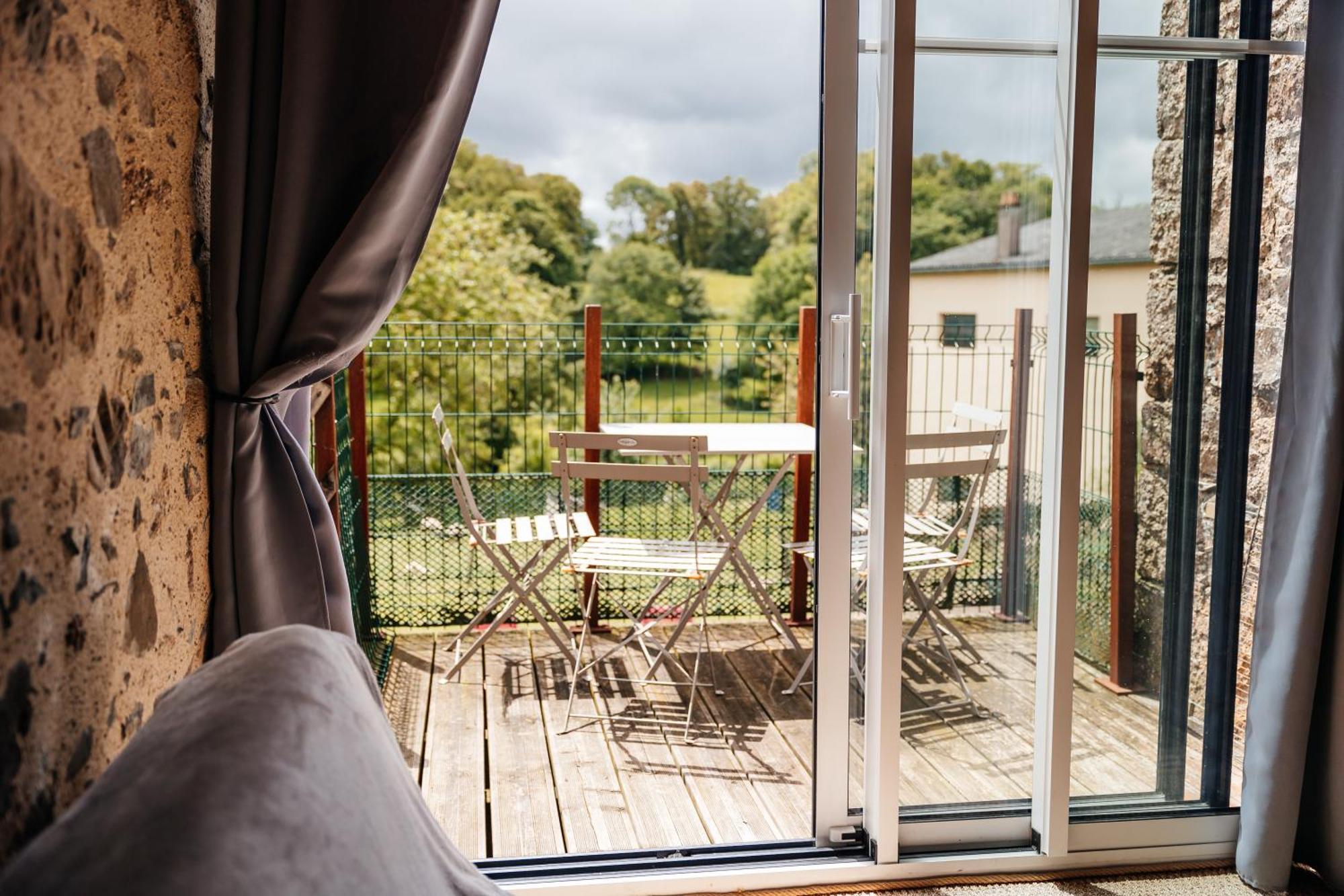 Vila Le Logis Du Prieure Les Châtelliers-Châteaumur Exteriér fotografie